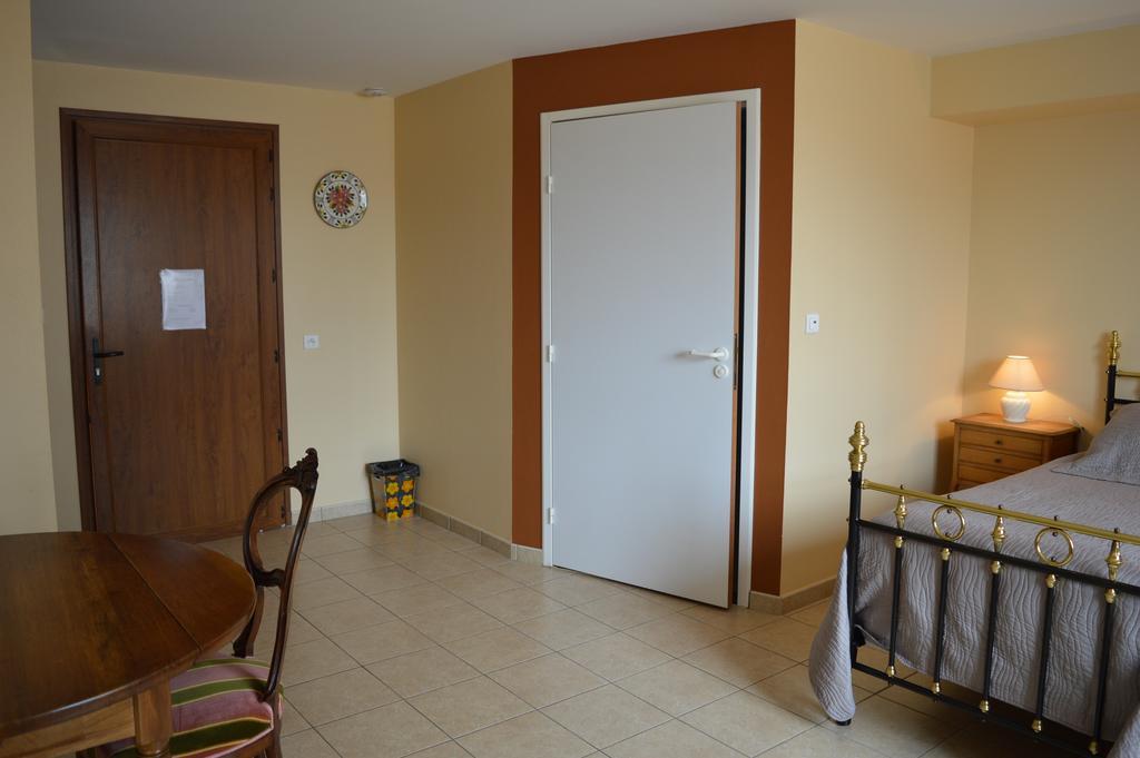 Cote Midi Chambre D'Hote Chaneins Eksteriør billede